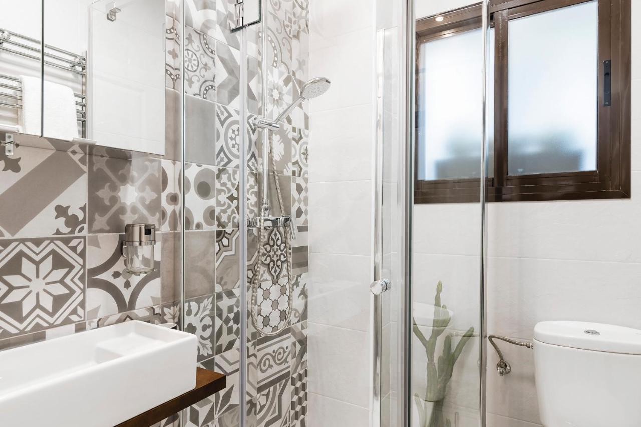 Apartamento San Juan, Parking Privado Jerez de la Frontera Buitenkant foto
